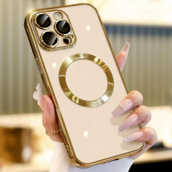 Husă iPhone MagSafe cu protecție cameră și magnet